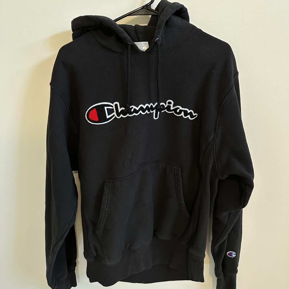Mens Champion hoodie (WORN ONCE)
